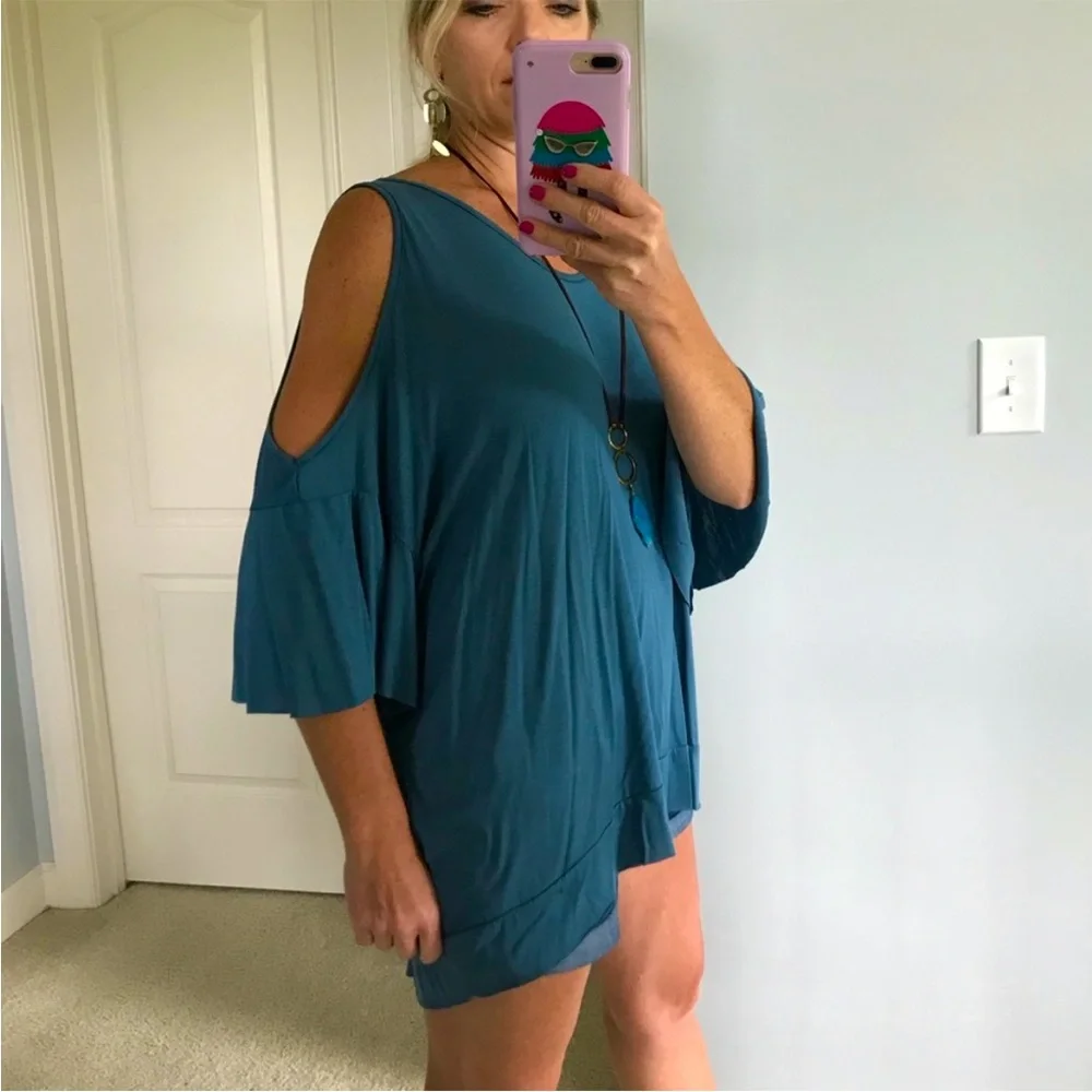 Cold Shoulder Tunic Top in Indigo - Picture 2 of 7